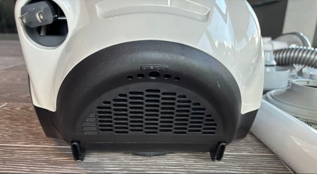 【中古】SHARP ＊ 掃除機 ＊ EC-CT12 ＊ サイクロン＊2023年製