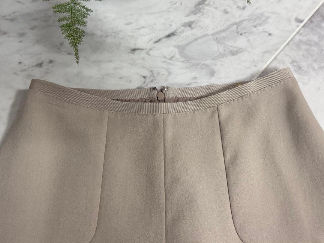 近年モデル★極美品★ANAYI フレアスカート ベージュ　38