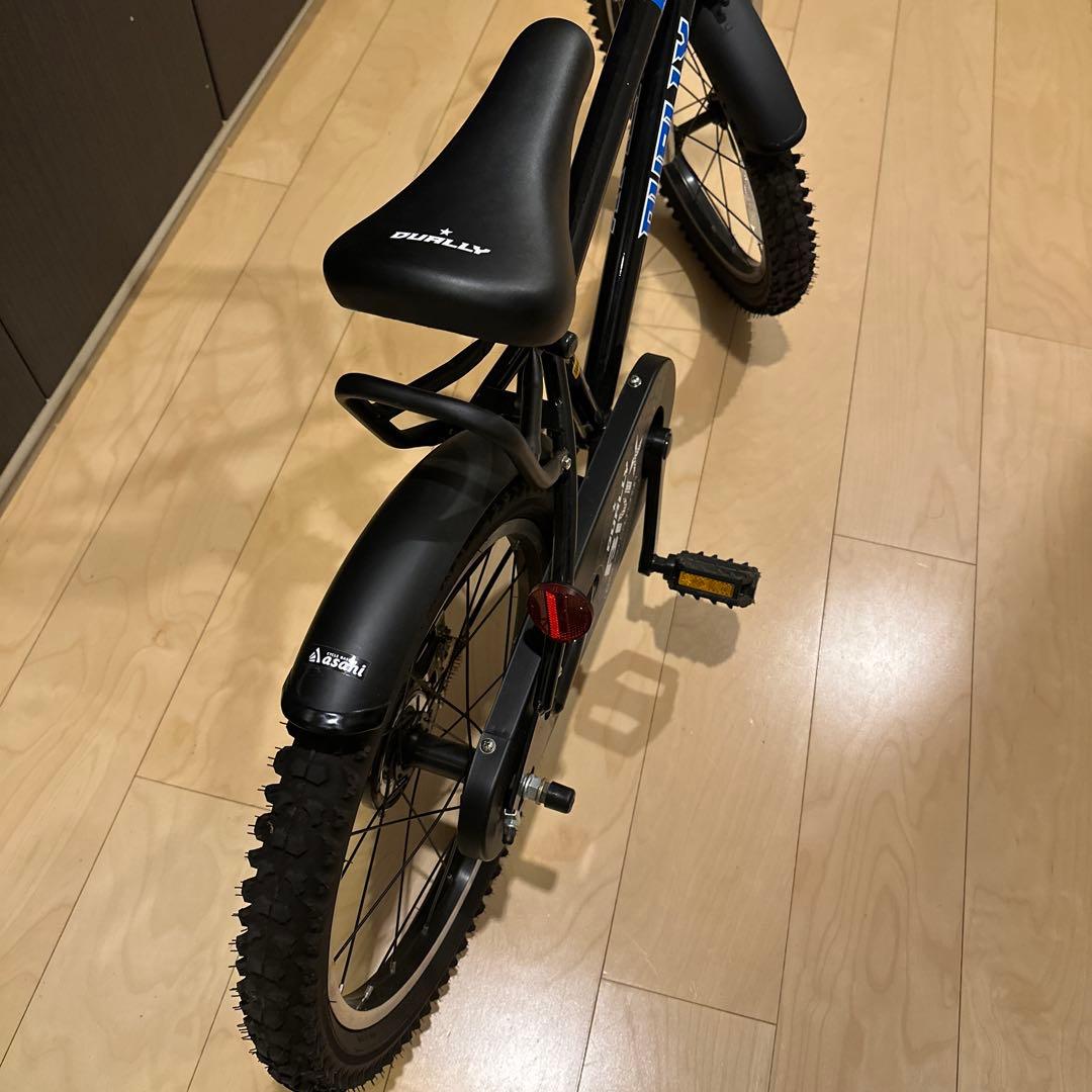 ☆引き取り限定☆世田谷区西部です。18インチ自転車　デューリー　青黒　美品