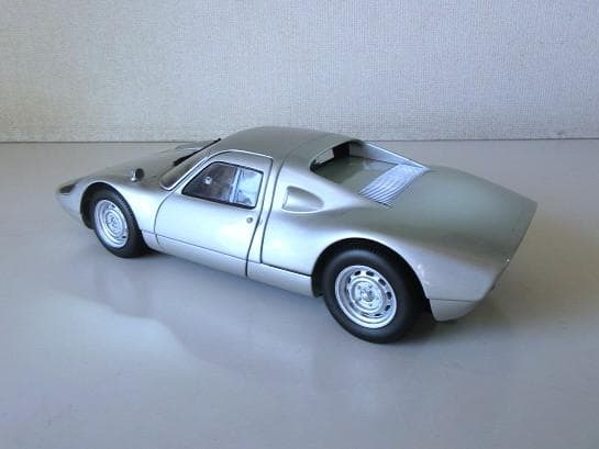 特価 MINICHAMPS 1/18 ポルシェ 904 Carrera GTS