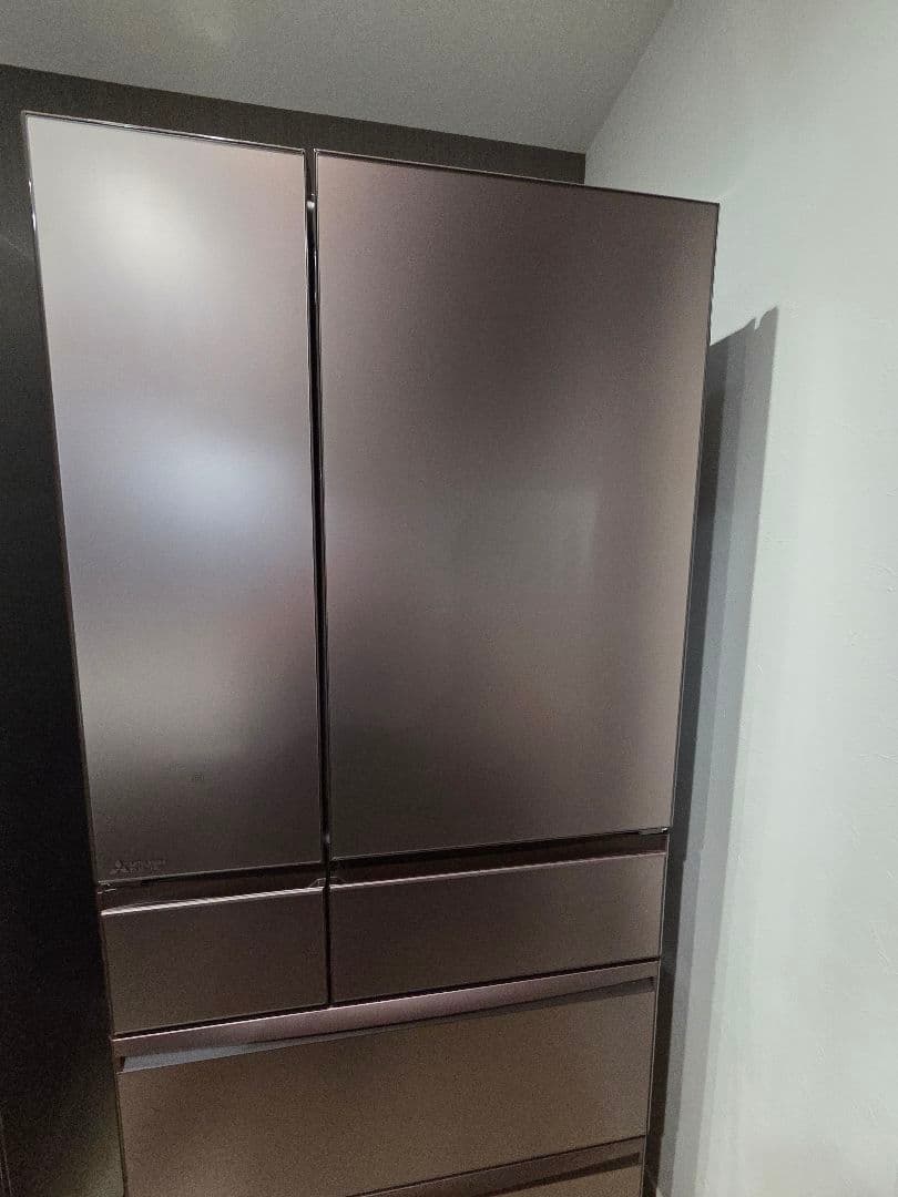 三菱電機　冷蔵庫700l　MR-WXD70G-XT1　2022年製