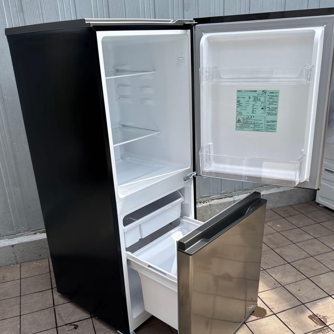 ほぼ未使用 2023年製 AQUA 冷蔵庫 幅49.5cm /135L /2ドア