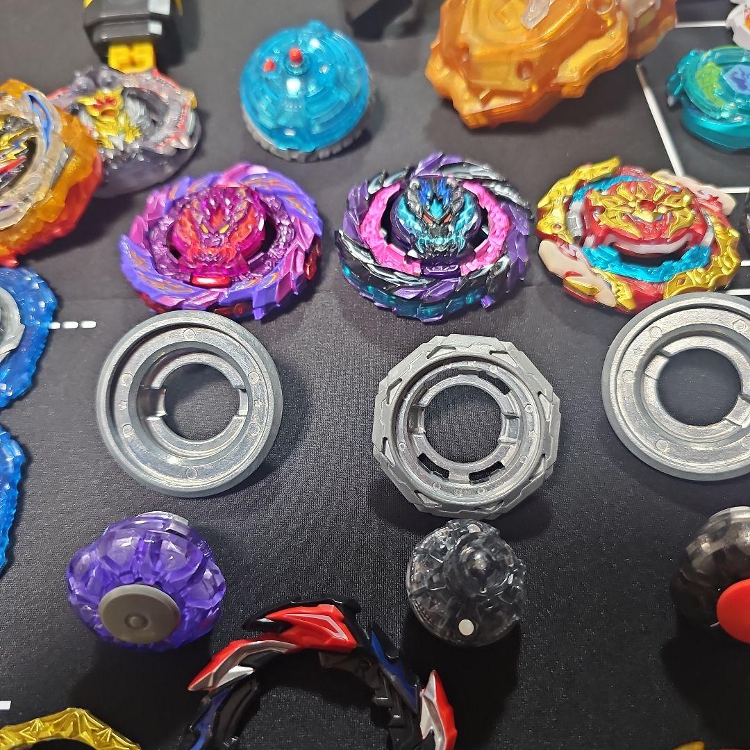 【引退品】ベイブレードバースト ロアバハムート/ダイナマイトベリアル聖王ver等