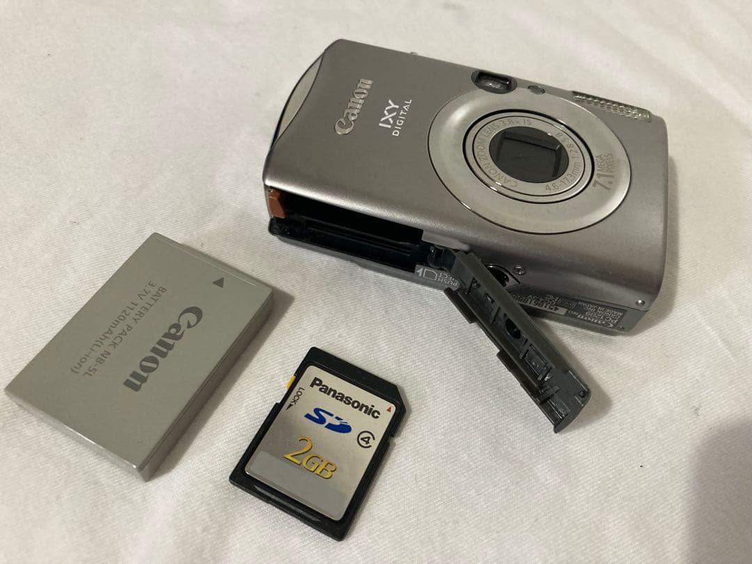 コンパクトデジタルカメラ IXY DIGITAL 900IS PC1209