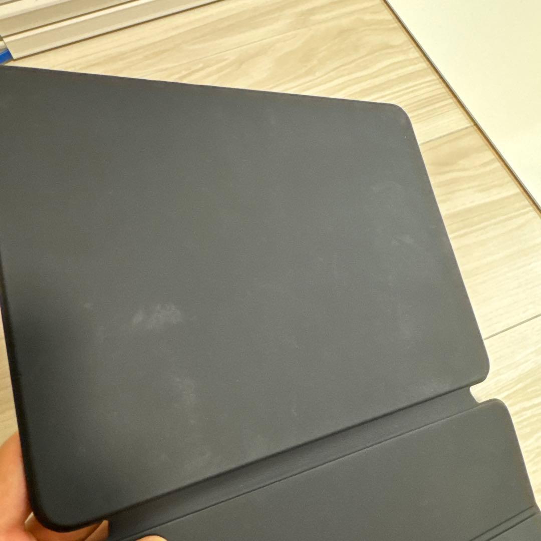 iPad スマートキーボードFolio 11インチ