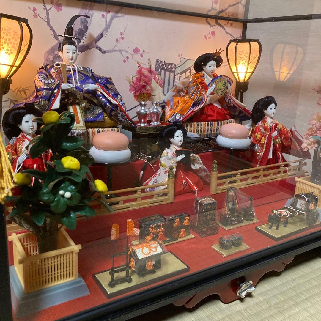 雛人形　ガラスケース入り　オルゴール付き　電気付　専用段ボール　三人官女