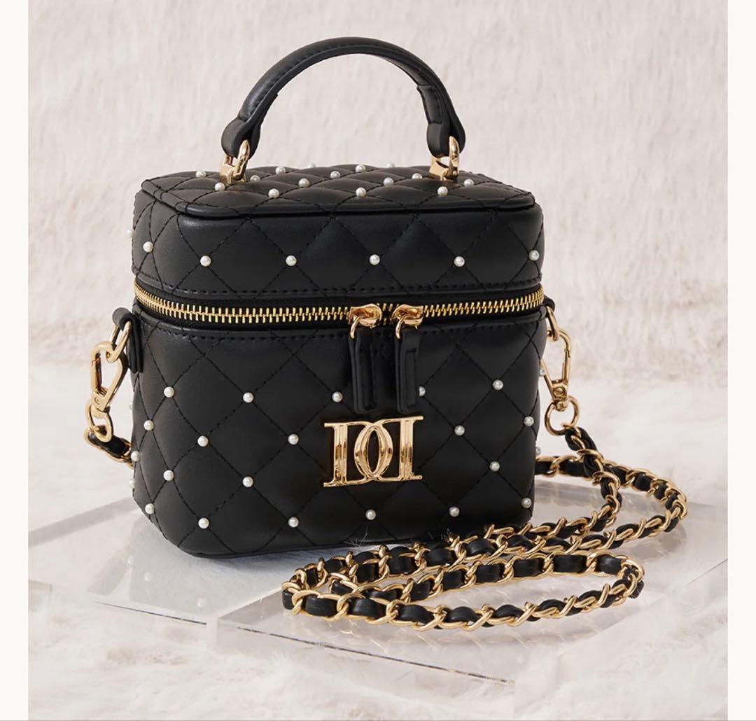 Darich ゴールドパーツ キルティングパールスクエアミニバッグ ブラック