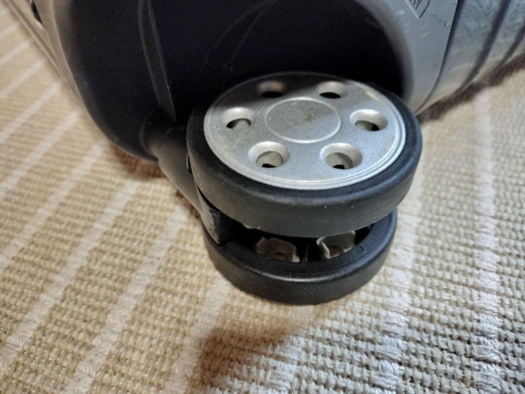 リモワ サルサ デラックス 104L