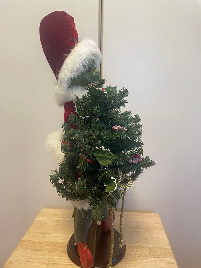 映画グリンチのフィギュア