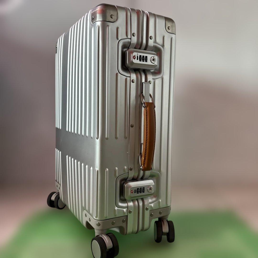 Innovator アルミキャリーケース36L