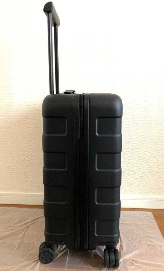 無印良品　バーを自由に調節できるハードキャリーケース　36L ブラック