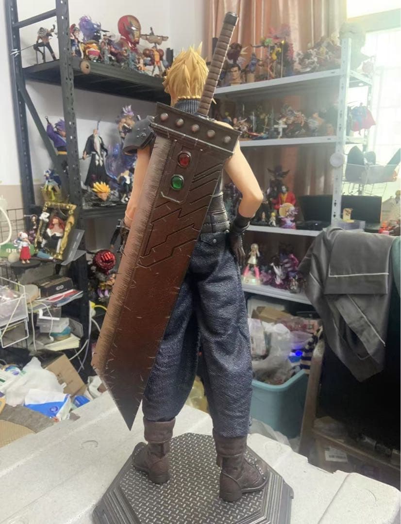 ファイナルファンタジー Ⅶ FANART クラウド ガレージキット スタチュー