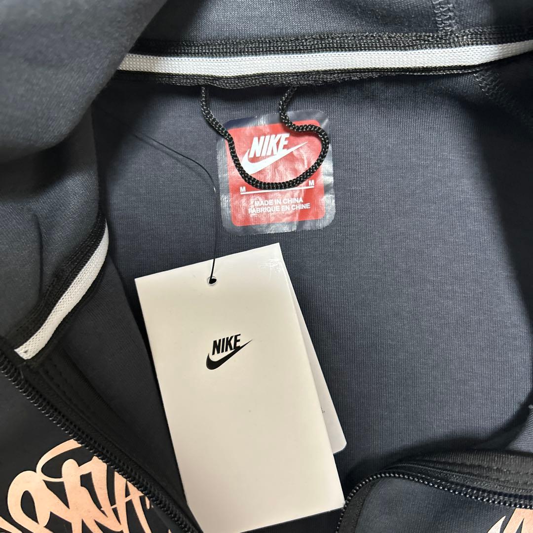 シナワールド NIKE テックフリース セントラルシー 上のみ