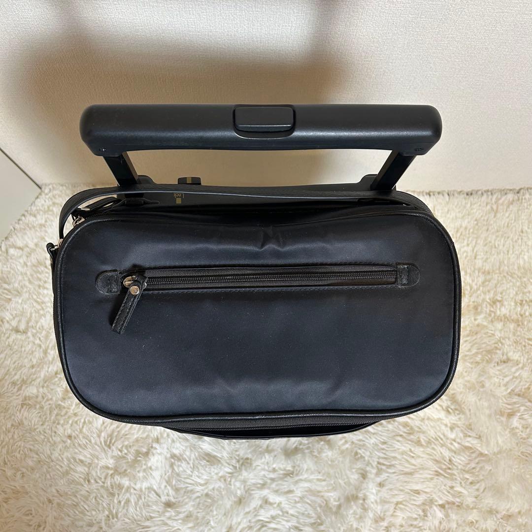 SWANY スワニー キャリーバッグ 黒 4輪