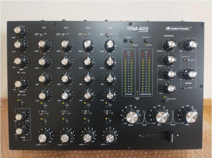 Omnitronic TRM-422 4CHロータリーミキサー 新品未使用
