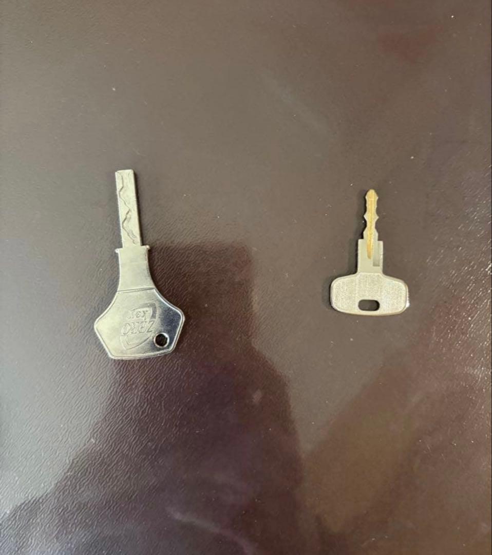 あみ　送料込　スマスロ　実機　押忍！エリートサラリーマン鏡　ユニット付