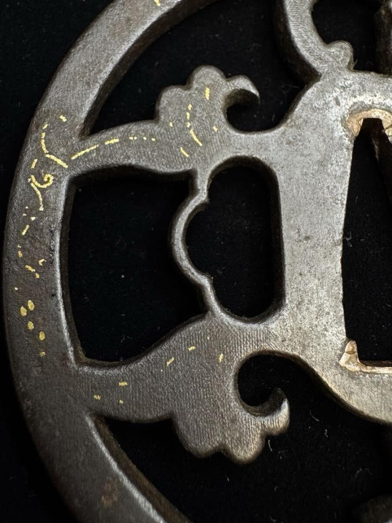 鍔 鉄地蔦葉透し鐔 無銘 肥後 布目象嵌 日本刀 刀装具 骨董 古美術 江戸時代