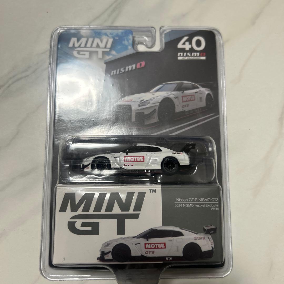 【限定】MINI GT Nissan GT-R NISMO GT3 ホワイト