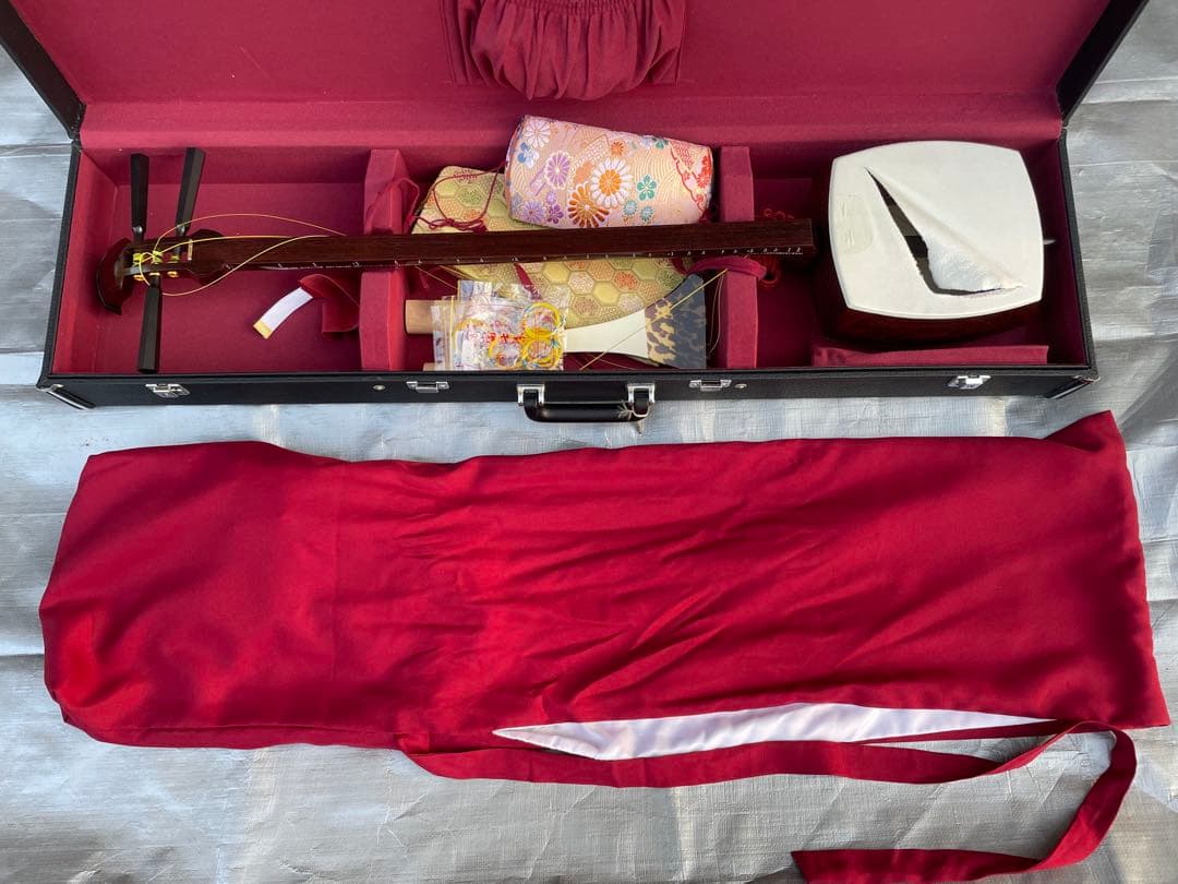 紅木三味線 ケース付 付属品一式 現状品