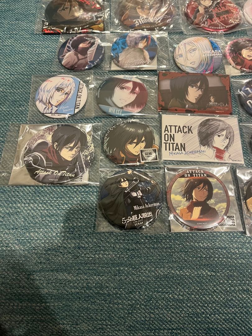 進撃の巨人　ミカサ　缶バッジ　wit studio まとめ売り