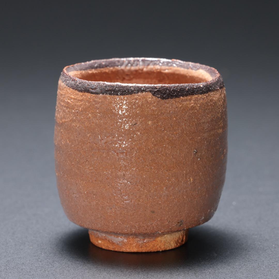 【ぐい呑・盃】 唐津　皮鯨ぐい呑み 徳沢守俊作　共箱　R1188ダU