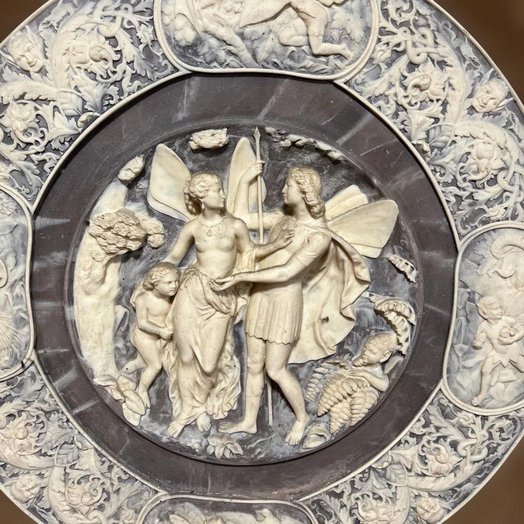 お宝　希少インコレイストーン彫刻 円形プレート　アンティーク値下げ可能