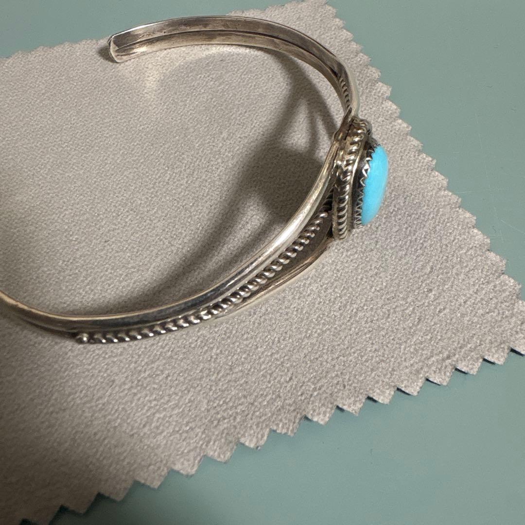 ターコイズ　バングル　シルバー　ナバホ族　インディアンジュエリー　作者刻