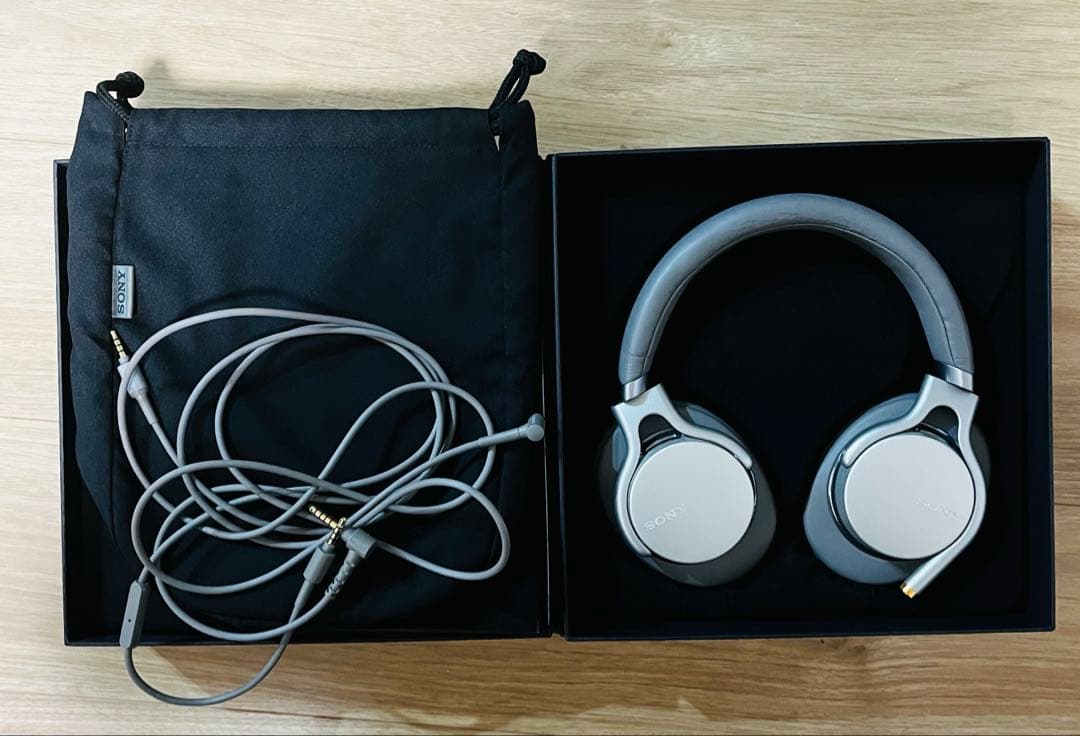 SONY MDR-1AM2 ヘッドフォン シルバー ヘッドカバーのおまけつき