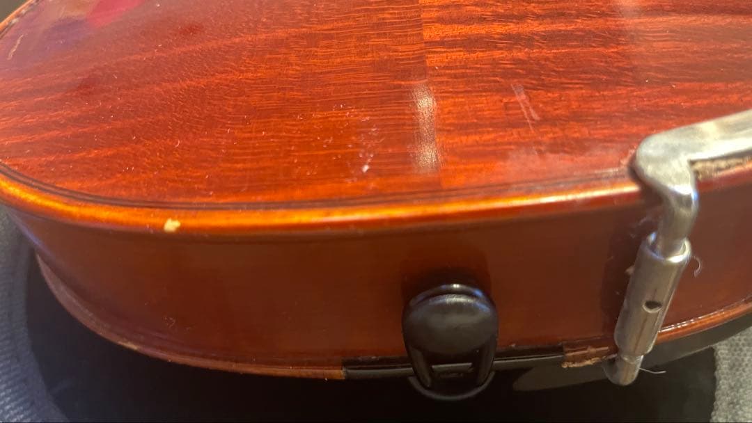 【日本製】SUZUKI バイオリン本体(1/8)と弓、ハードケース付き