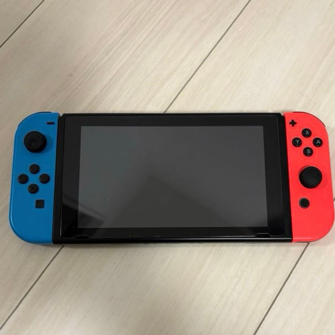 Nintendo Switch 本体　青・赤