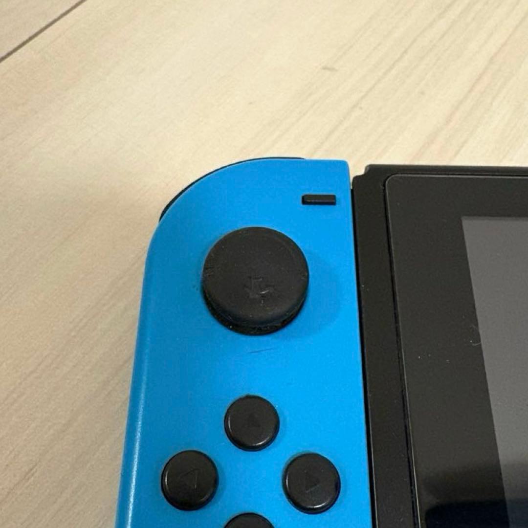 Nintendo Switch 本体　青・赤