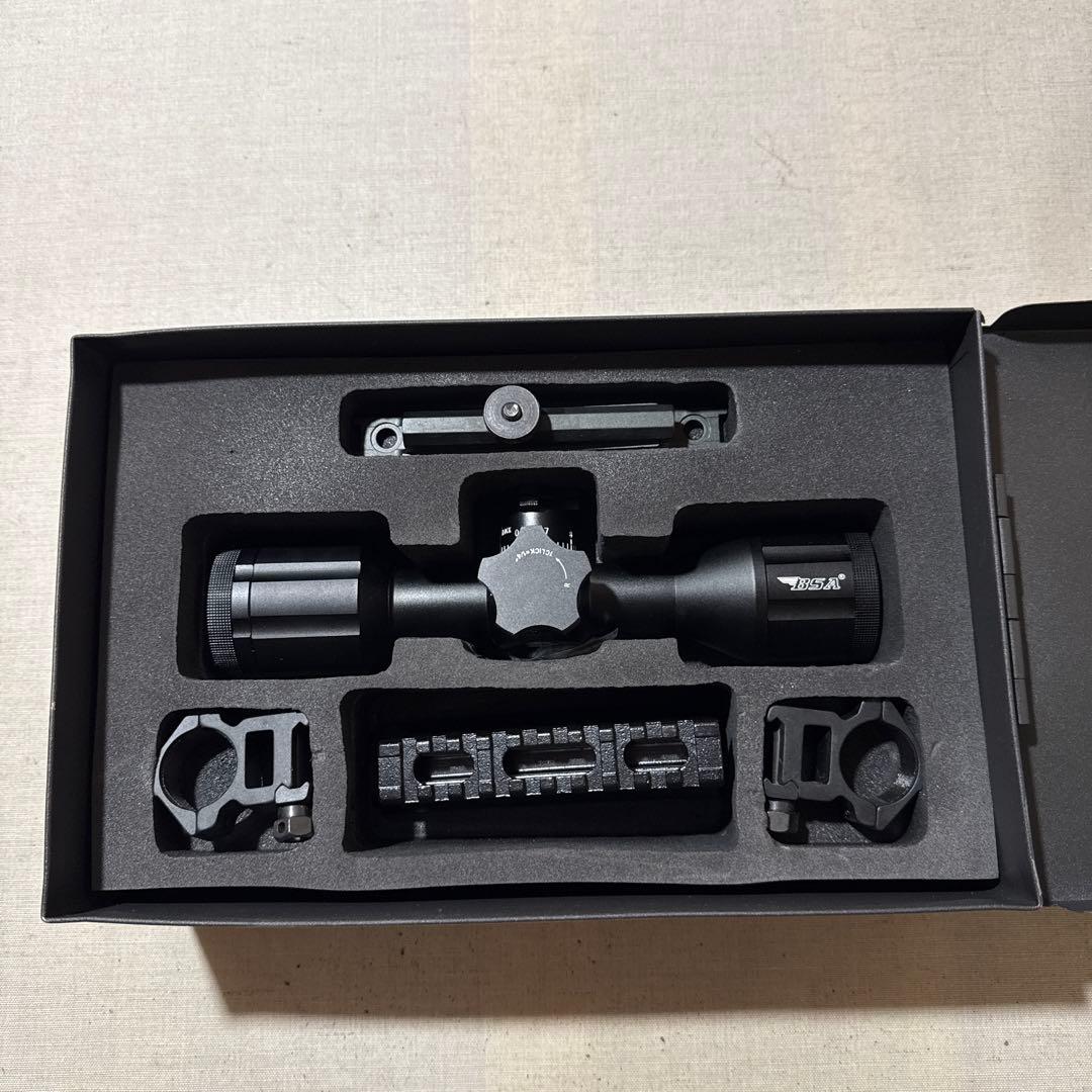 新品未使用 BSA製 タクティカル スコープ STS 4x32LE 金属箱付き