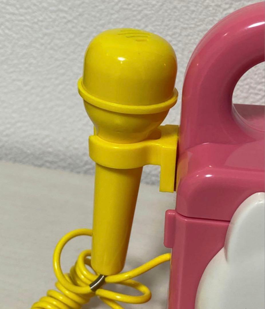 【最終価格】ハローキティ うたって♪カセットプレイヤー カラオケマイクつき