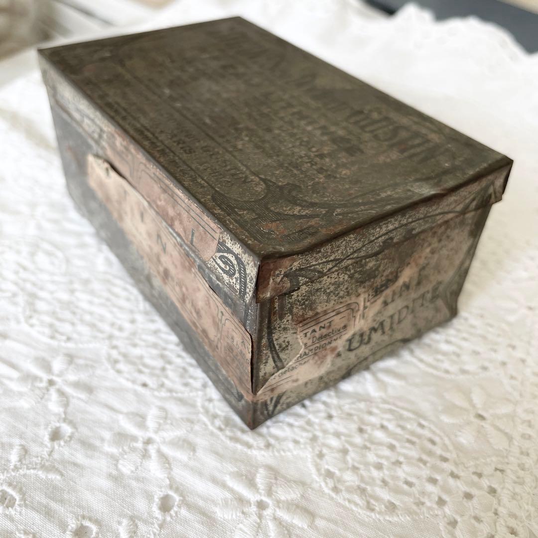 フランスアンティーク　TIN缶