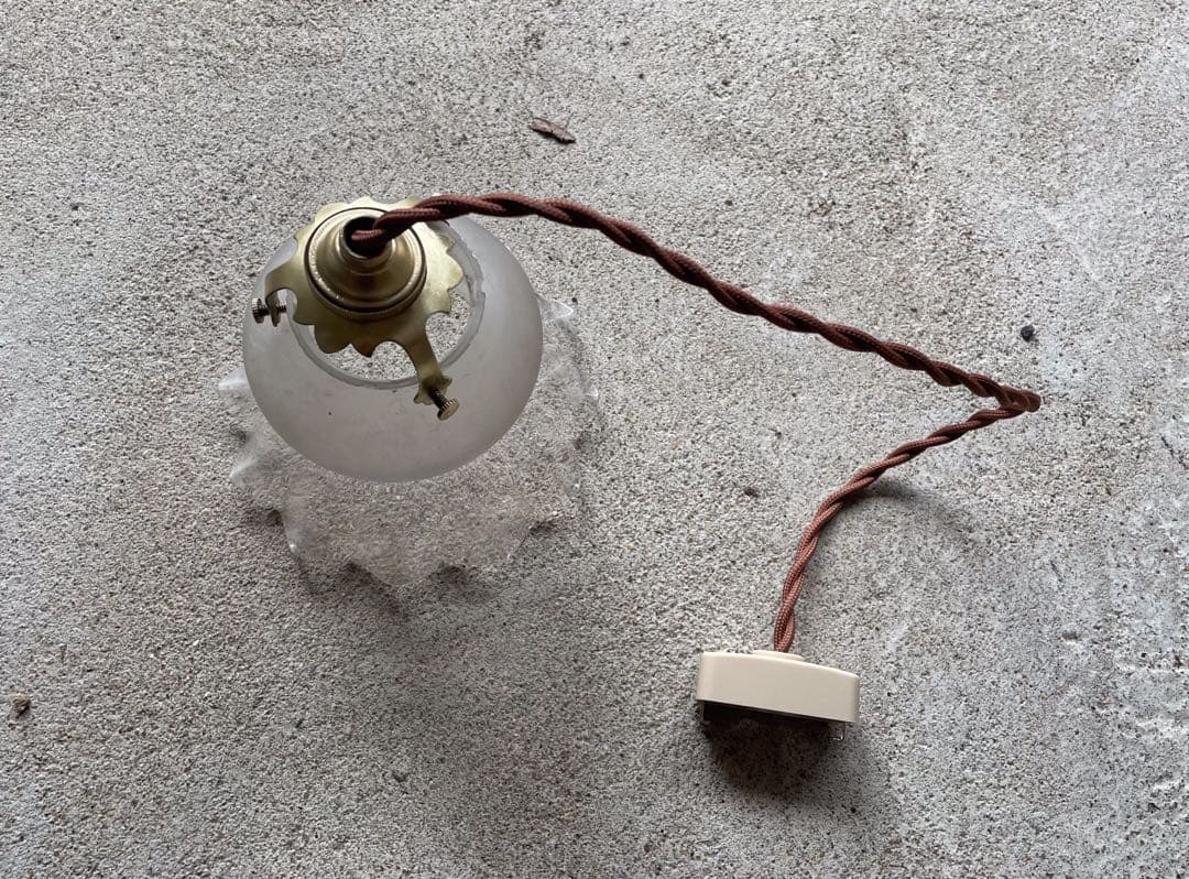 58. 40’s フランスアンティーク　古民家 ガラスシェードペンダントランプ