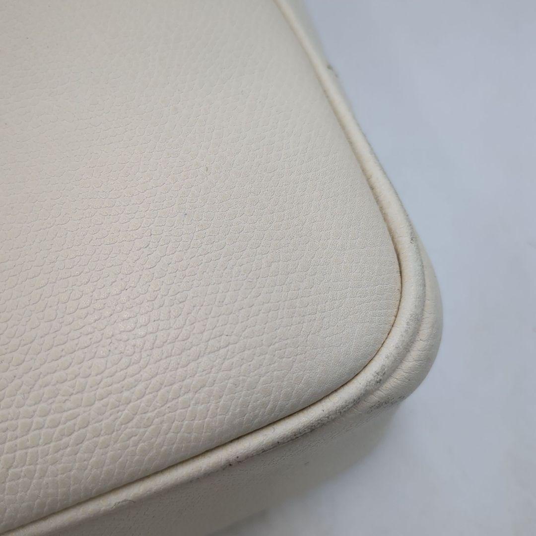 大人気✨️　ダブルハンドル ブリーフケース A4 白　アイボリー　ビジネス