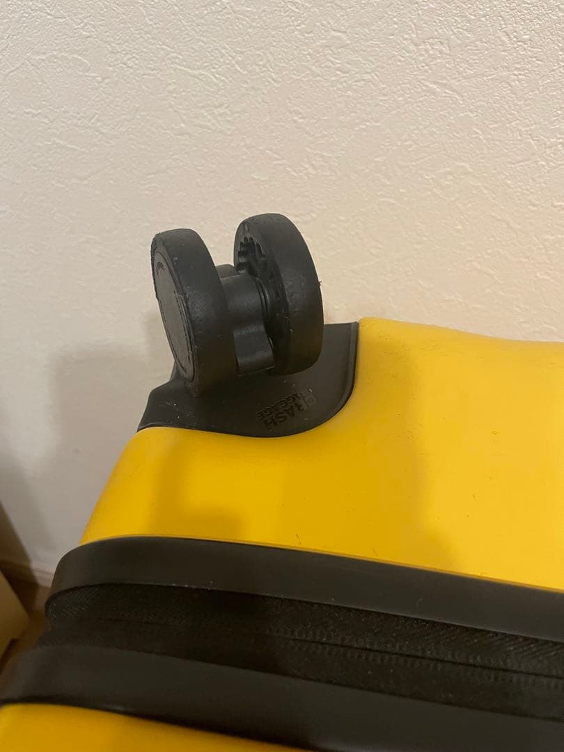 【GWだけ！】CRASH BAGGAGE クラッシュバゲージ　イエロー　Lサイズ