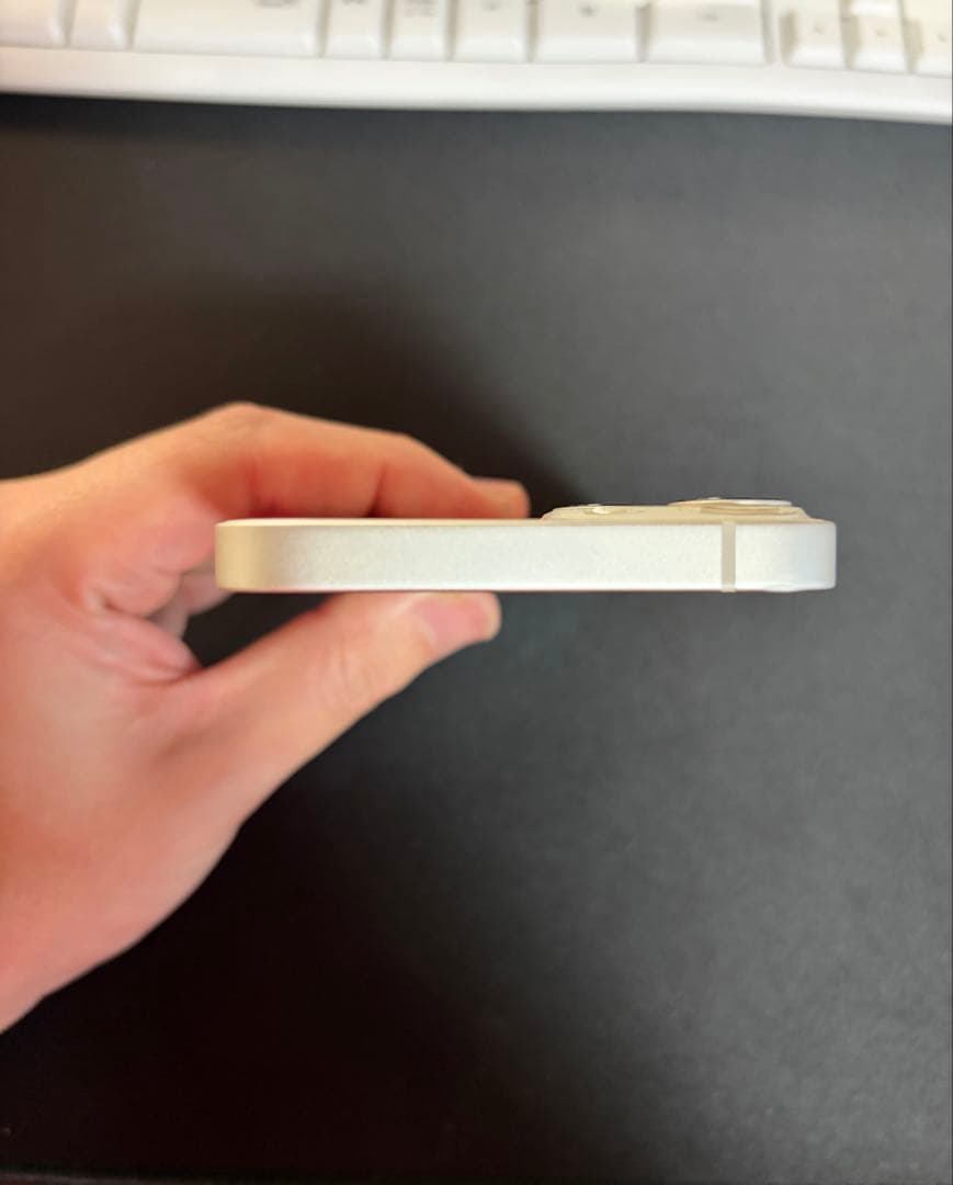 スマートフォン本体 Apple iPhone13