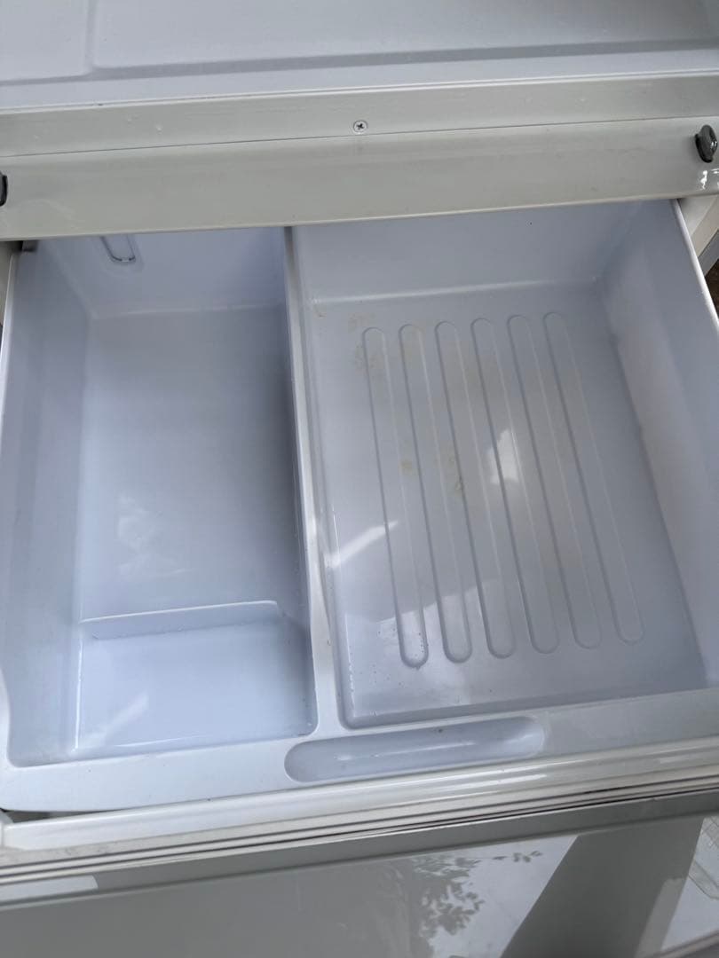 大幅値下げ！シャープ3ドア両開きSJ-W351D-S 2018年製