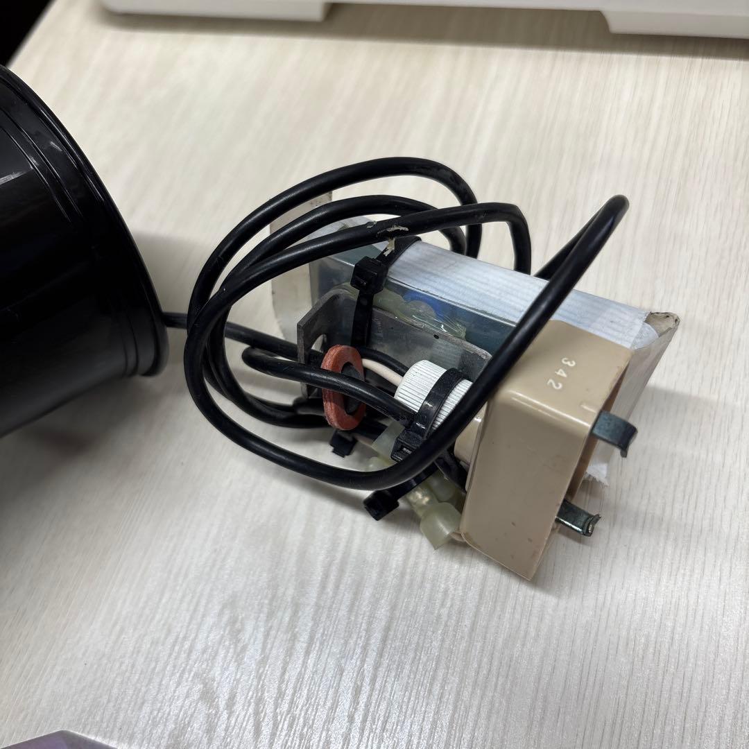 DAIKO ピンク 多面体デザイン ペンダントライト 3灯