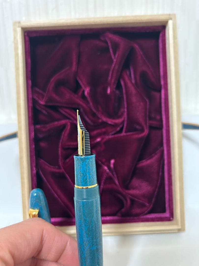 セーラー万年筆 伝統漆芸 彩雅 万年筆 藍碧（らんぺき） 中字