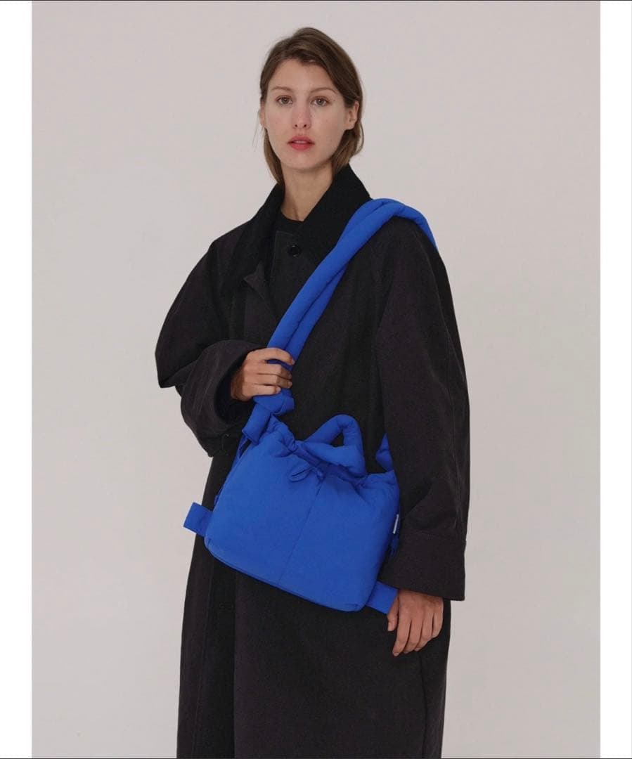 OLEND ショルダーバッグ　ブルー