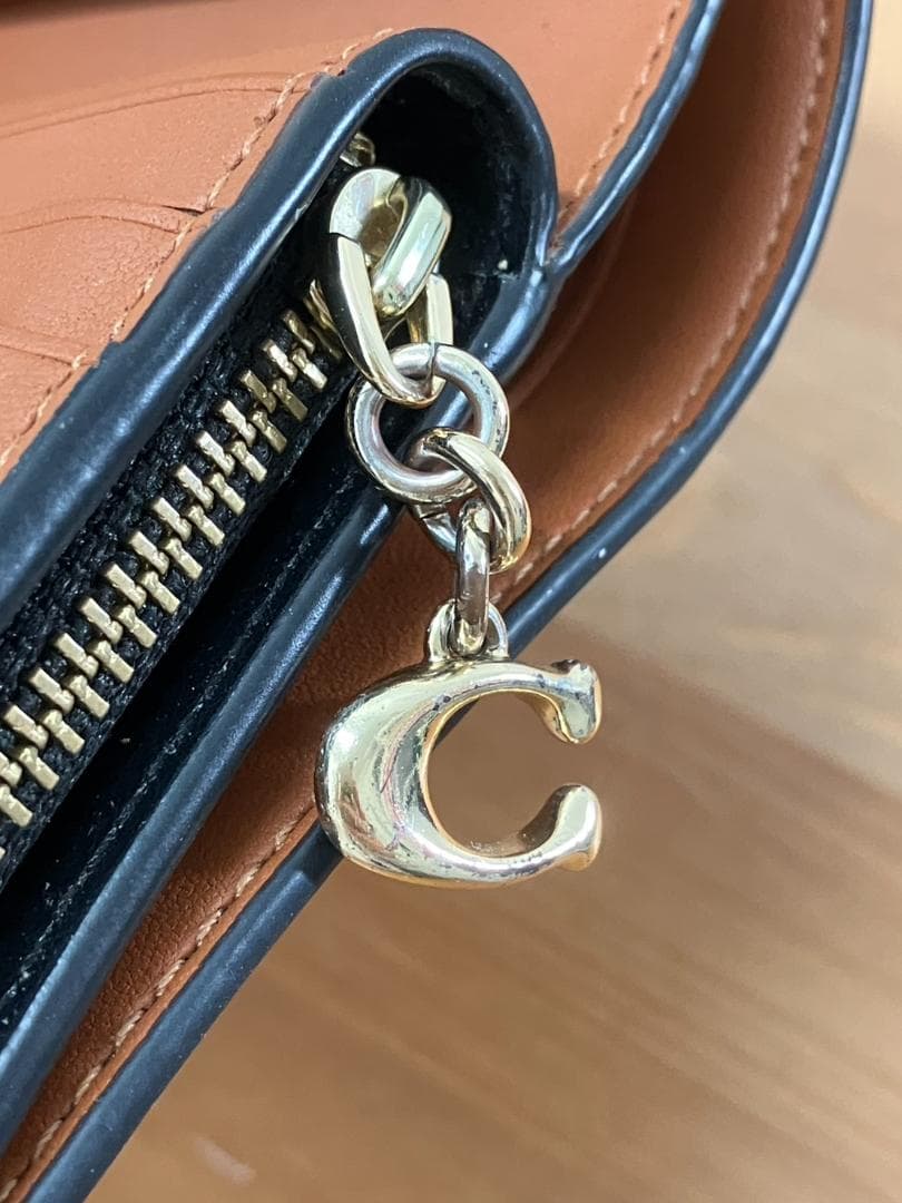 コーチ コズミック レキシー 二つ折り財布 ラウンドジップ 宇宙　CW463