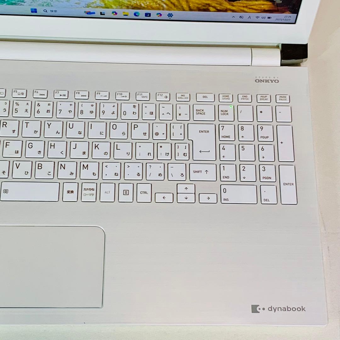 Core i7✨SSD1TB✨32GB✨Windows 11✨白✨ノートパソコン