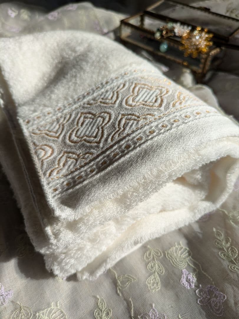 新品☆UCHINO☆最高級☆海島綿☆純金蒸着☆超高価☆豪華☆肉厚☆フェイスタオル