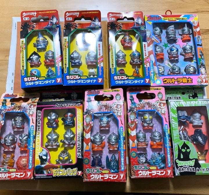 ウルトラマン指人形