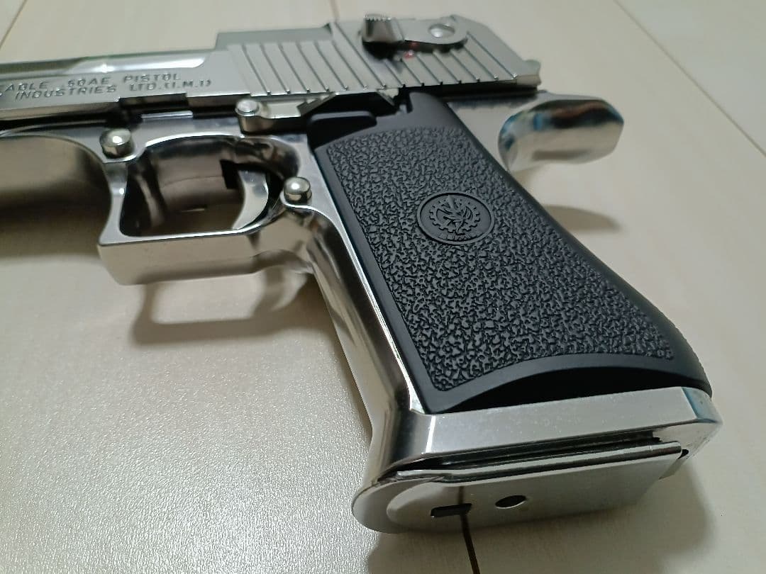 【中古品】東京マルイ ガスガン 「デザートイーグル.50AE」クロームステンレス
