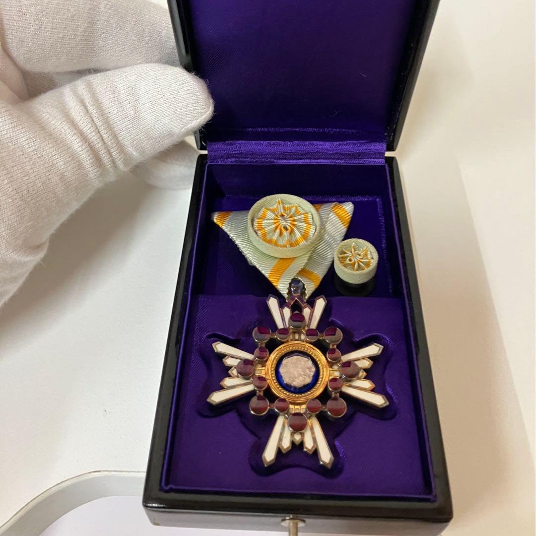 ES117【希少】日本軍勲章 勲四等瑞宝章 徽章 略綬 状態良好