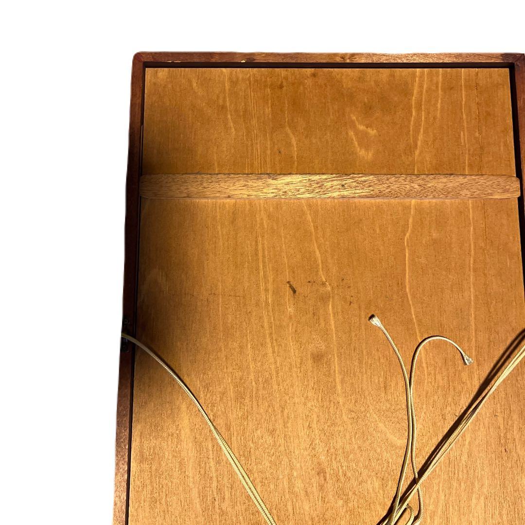 【貴重】18世紀／綿白地松皮菱菊図案紅型