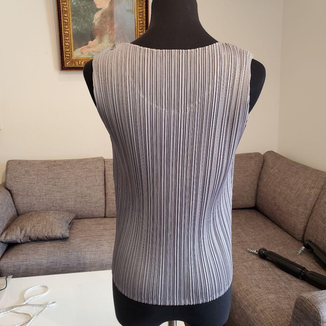 美品　PLEATS PLEASE　プリーツプリーズ　タンクトップ　3